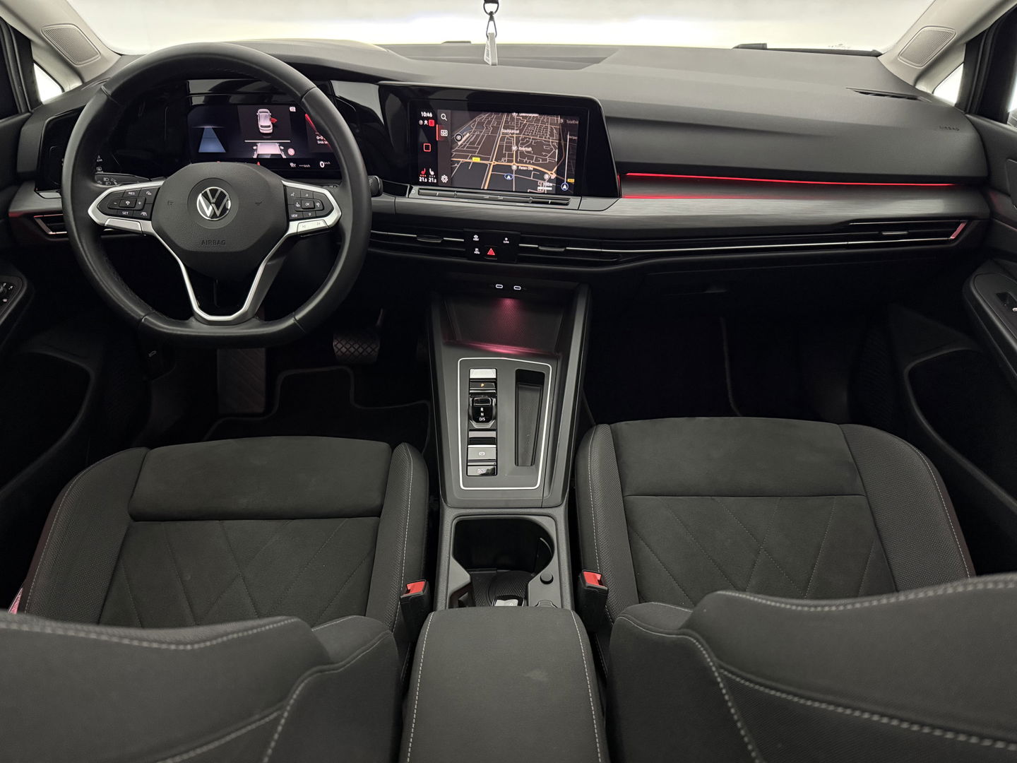 Volkswagen Golf 1.5 eTSI Style | Pano | Virtual | HuD | Camera | Carplay | Adap. Cruise | Memory | NAP