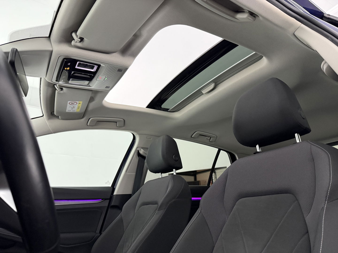 Volkswagen Golf 1.5 eTSI Style | Pano | Virtual | HuD | Camera | Carplay | Adap. Cruise | Memory | NAP