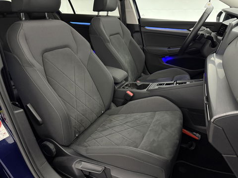 Volkswagen Golf 1.5 eTSI Style | Pano | Virtual | HuD | Camera | Carplay | Adap. Cruise | Memory | NAP