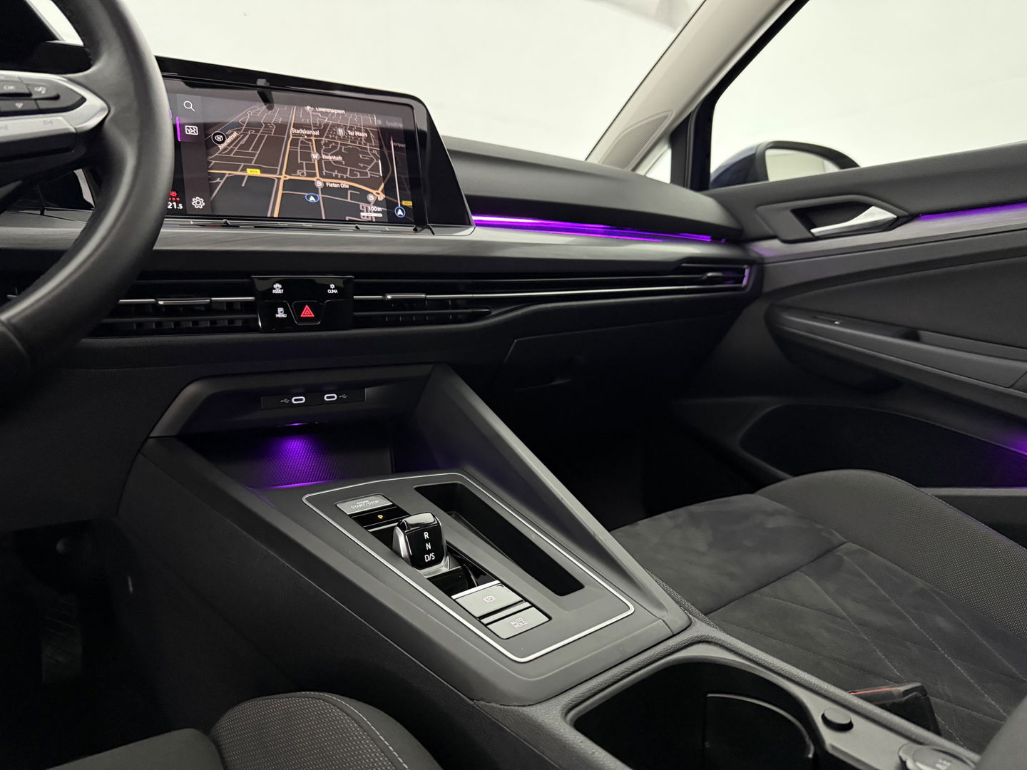 Volkswagen Golf 1.5 eTSI Style | Pano | Virtual | HuD | Camera | Carplay | Adap. Cruise | Memory | NAP