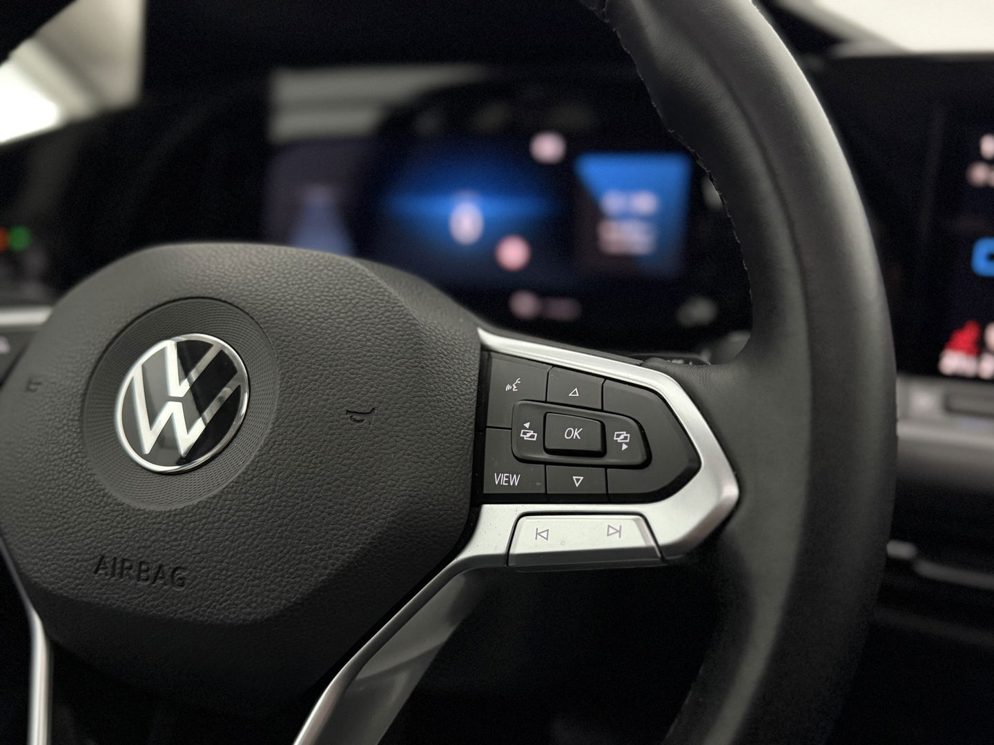Volkswagen Golf 1.5 eTSI Style | Pano | Virtual | HuD | Camera | Carplay | Adap. Cruise | Memory | NAP