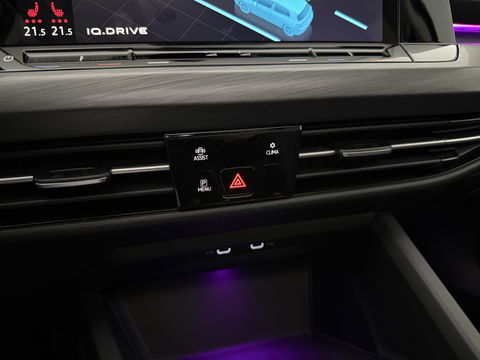 Volkswagen Golf 1.5 eTSI Style | Pano | Virtual | HuD | Camera | Carplay | Adap. Cruise | Memory | NAP