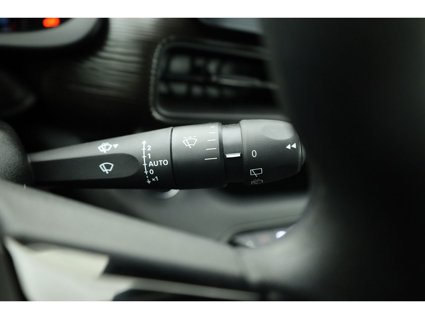 Jeep Avenger Longitude 54 kWh | Cruise Control | All Season | Apple CarPlay & Android Auto | Stoelverw. | PDC+ A |