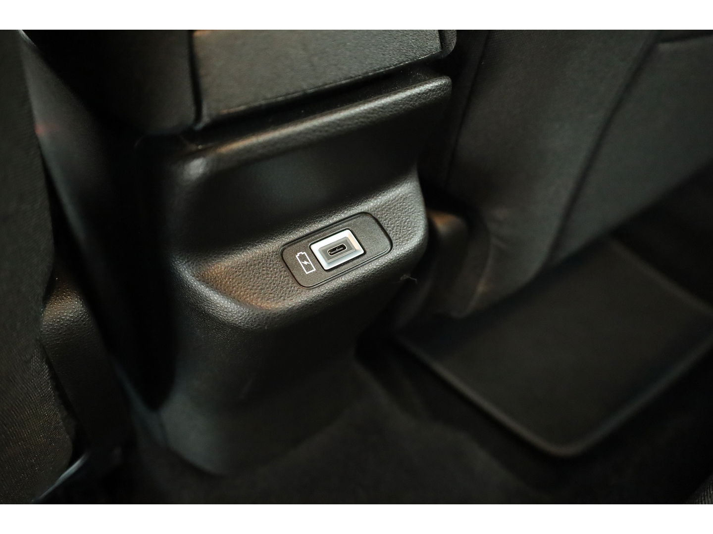 Jeep Avenger Longitude 54 kWh | Cruise Control | All Season | Apple CarPlay & Android Auto | Stoelverw. | PDC+ A |