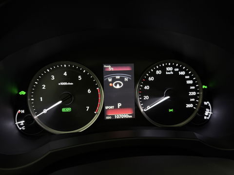 Lexus IS 300 300h Hybrid Sport Edition | Camera | Cruise | LED | Navi | Parkeersens. | NAP