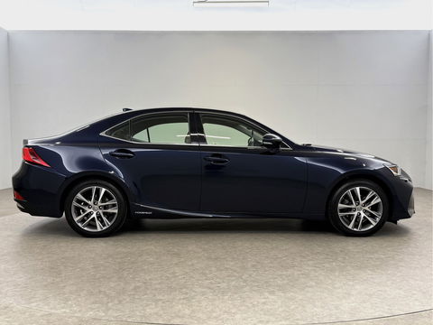 Lexus IS 300 300h Hybrid Sport Edition | Camera | Cruise | LED | Navi | Parkeersens. | NAP