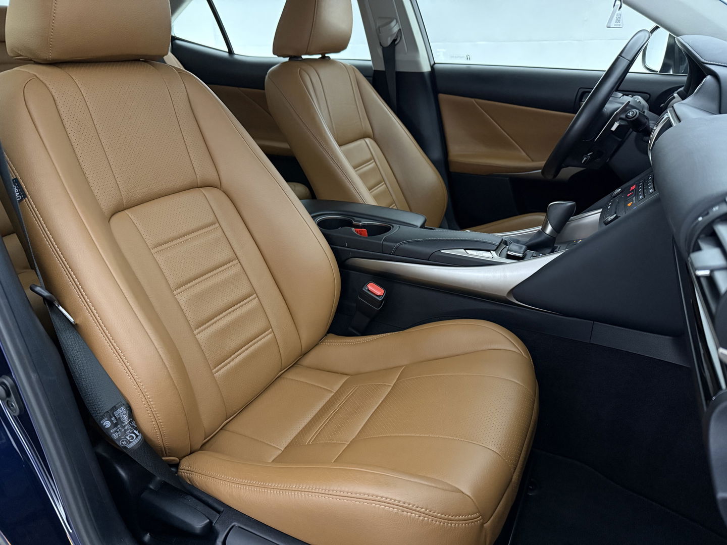 Lexus IS 300 300h Hybrid Sport Edition | Camera | Cruise | LED | Navi | Parkeersens. | NAP