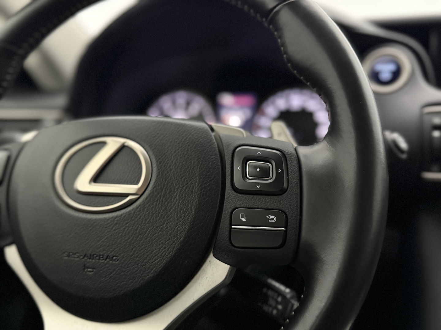 Lexus IS 300 300h Hybrid Sport Edition | Camera | Cruise | LED | Navi | Parkeersens. | NAP
