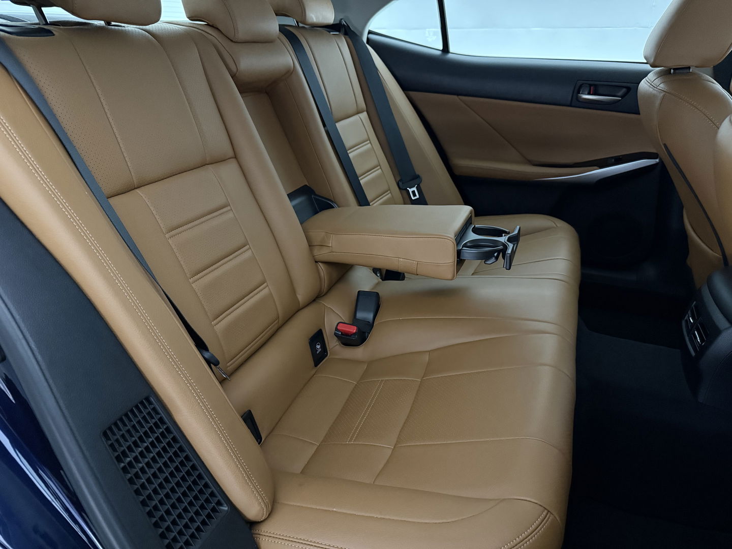 Lexus IS 300 300h Hybrid Sport Edition | Camera | Cruise | LED | Navi | Parkeersens. | NAP