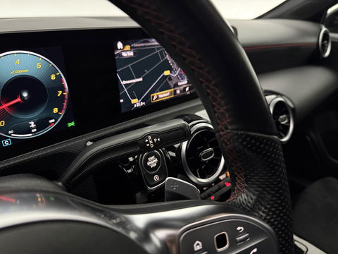 Mercedes-Benz A-Klasse 180 AMG | Pano | Virtual | Camera | Trekh. | Cruise | Stoelverw. | Navi | NAP