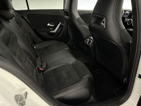 Mercedes-Benz A-Klasse 180 AMG | Pano | Virtual | Camera | Trekh. | Cruise | Stoelverw. | Navi | NAP