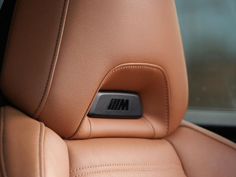 BMW i4 M50 M-SPORT/ KUIPSTOELEN/ SCHUIFDAK/ 360° CAMERA/ HEAD-UP/ 20INCH INDIVIDUAL VELGEN