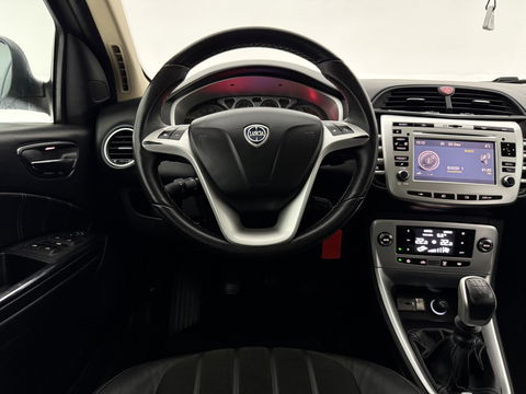 Lancia Delta 1.4-16V Oro | Clima | Cruise | Navi | Parkeersensoren | NAP