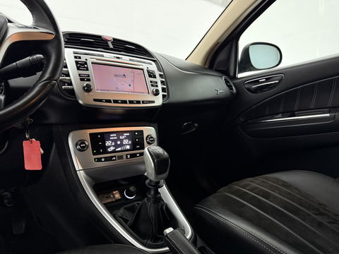 Lancia Delta 1.4-16V Oro | Clima | Cruise | Navi | Parkeersensoren | NAP