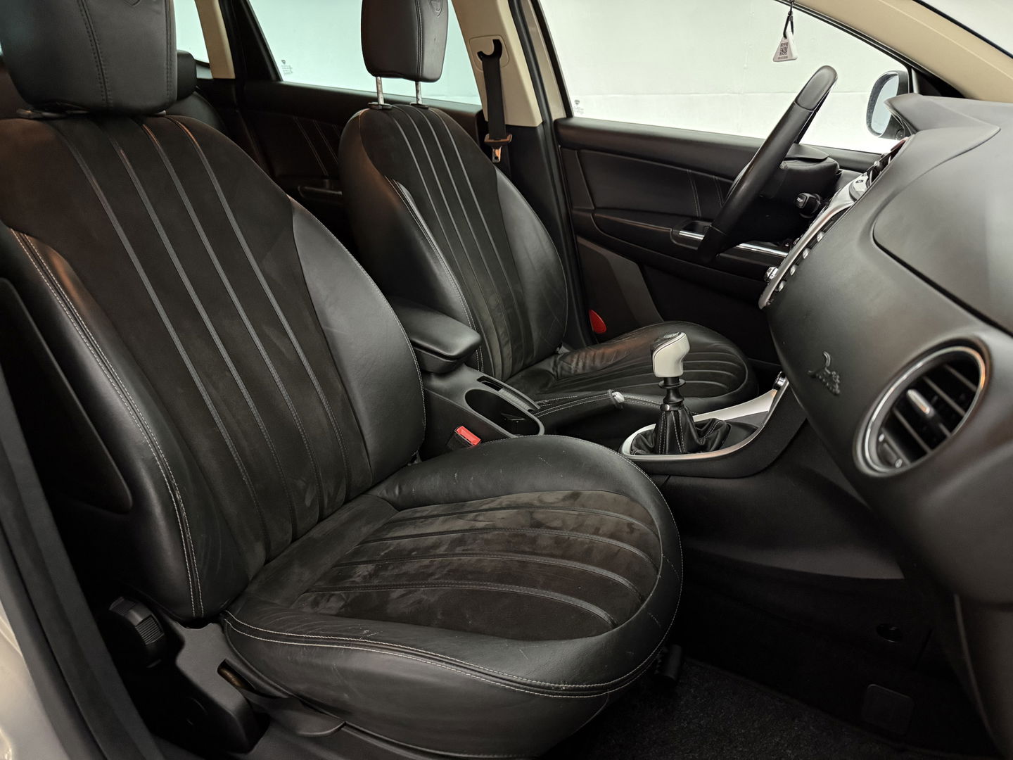 Lancia Delta 1.4-16V Oro | Clima | Cruise | Navi | Parkeersensoren | NAP