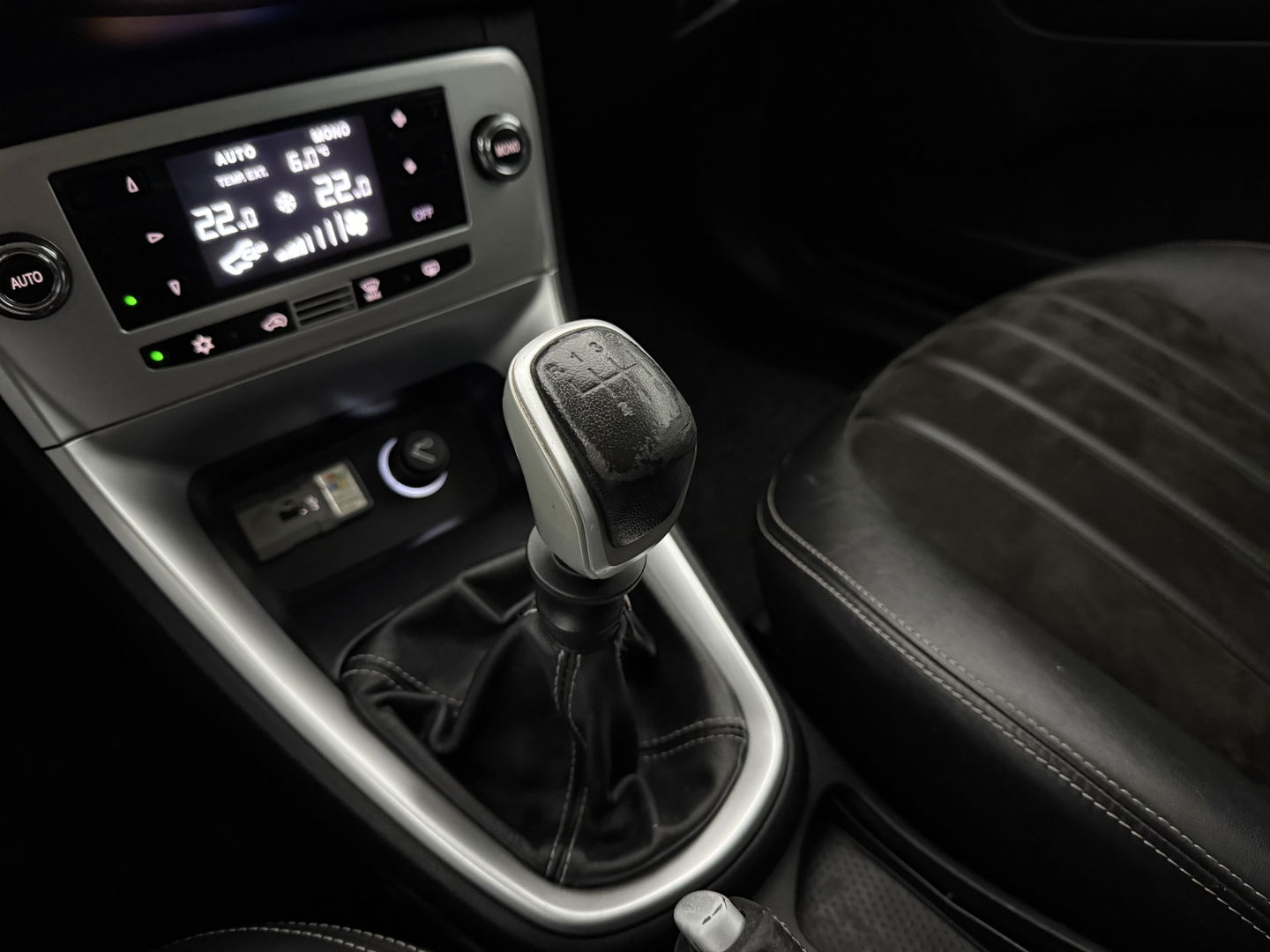 Lancia Delta 1.4-16V Oro | Clima | Cruise | Navi | Parkeersensoren | NAP