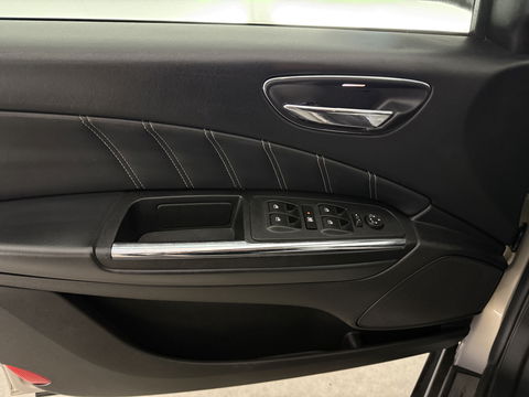 Lancia Delta 1.4-16V Oro | Clima | Cruise | Navi | Parkeersensoren | NAP