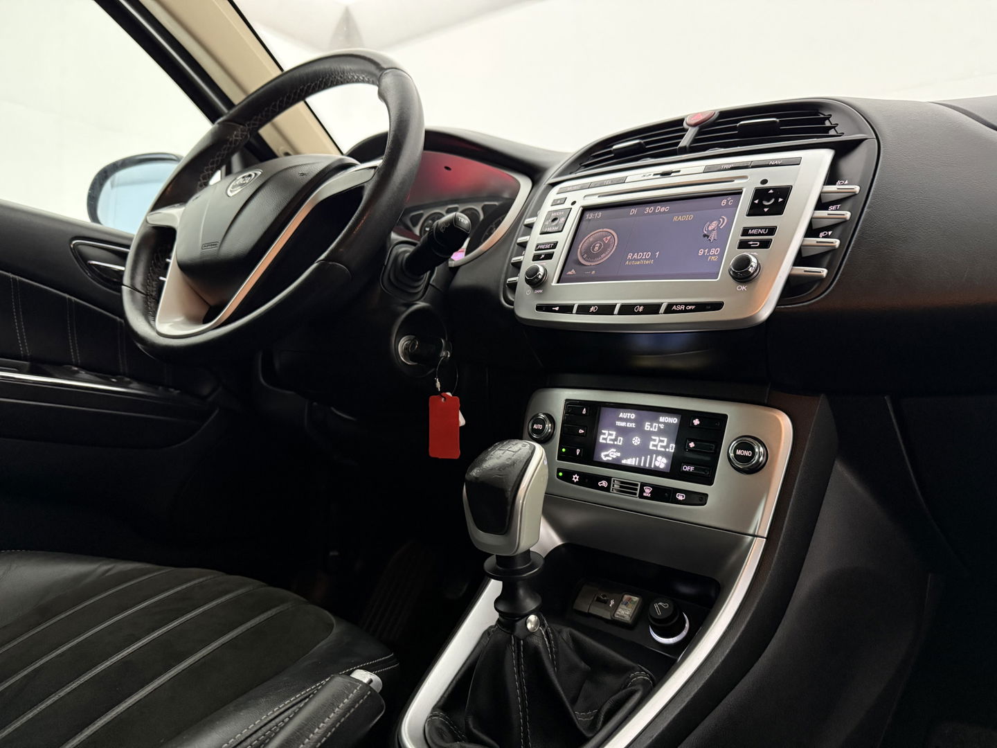 Lancia Delta 1.4-16V Oro | Clima | Cruise | Navi | Parkeersensoren | NAP