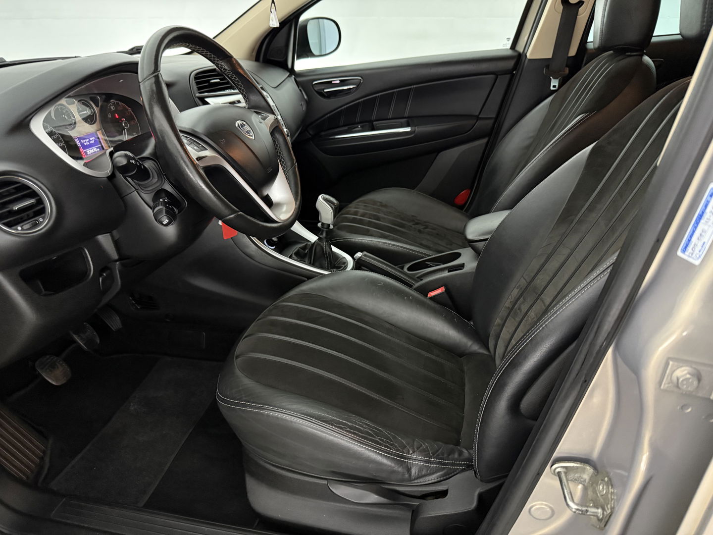 Lancia Delta 1.4-16V Oro | Clima | Cruise | Navi | Parkeersensoren | NAP