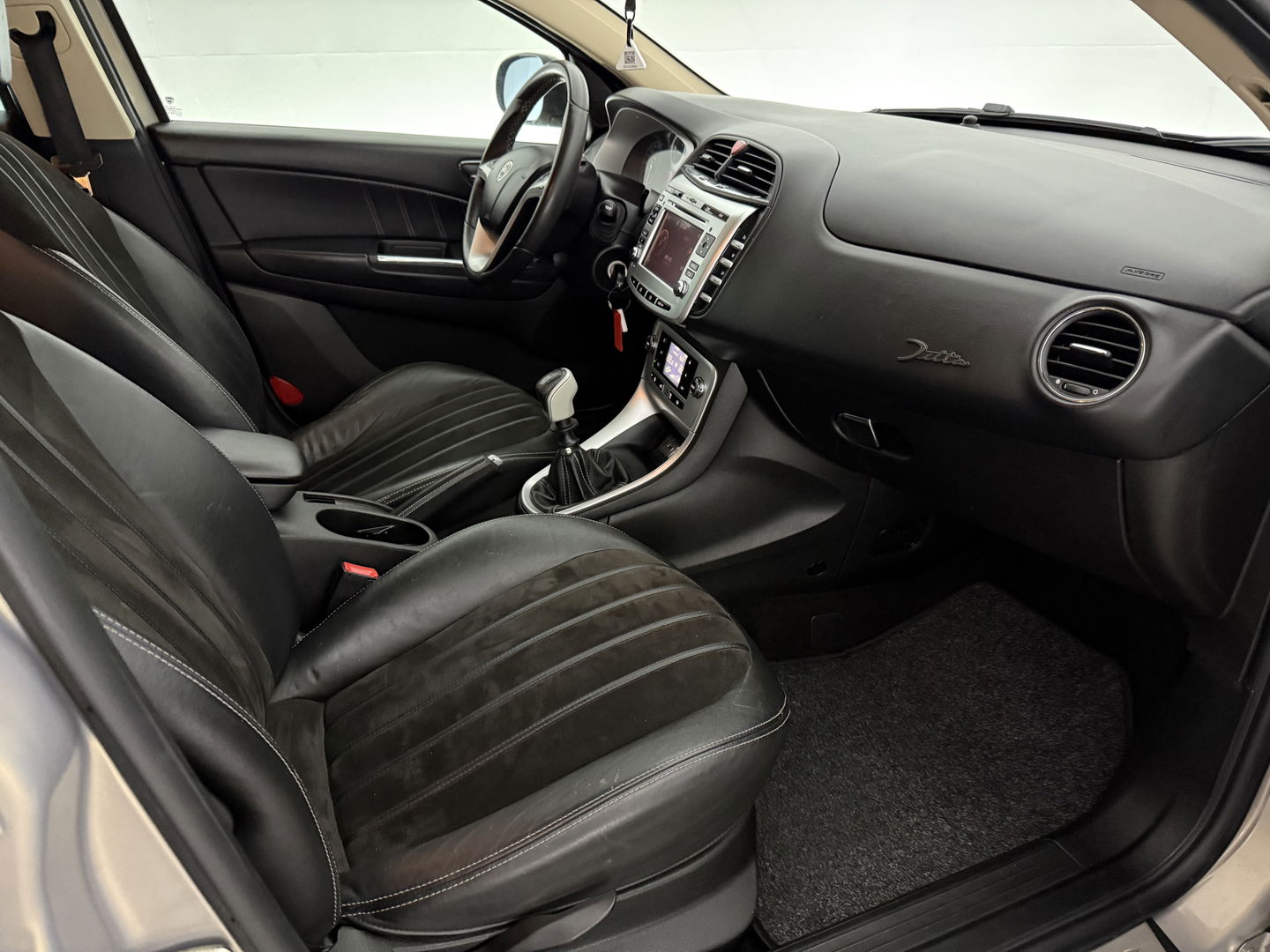 Lancia Delta 1.4-16V Oro | Clima | Cruise | Navi | Parkeersensoren | NAP