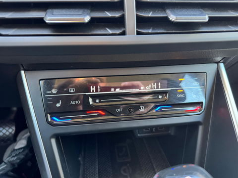 Volkswagen Polo 1.0 TSI Life Business DSG Navigatie APPLE Carplay