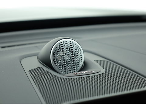 Volvo XC60 2.0 T8 Plug-in hybrid AWD Ultra Dark "Forest Lake" | Facelift | Memory | Pano | Luchtvering | Massage | Bowers & Wilkins