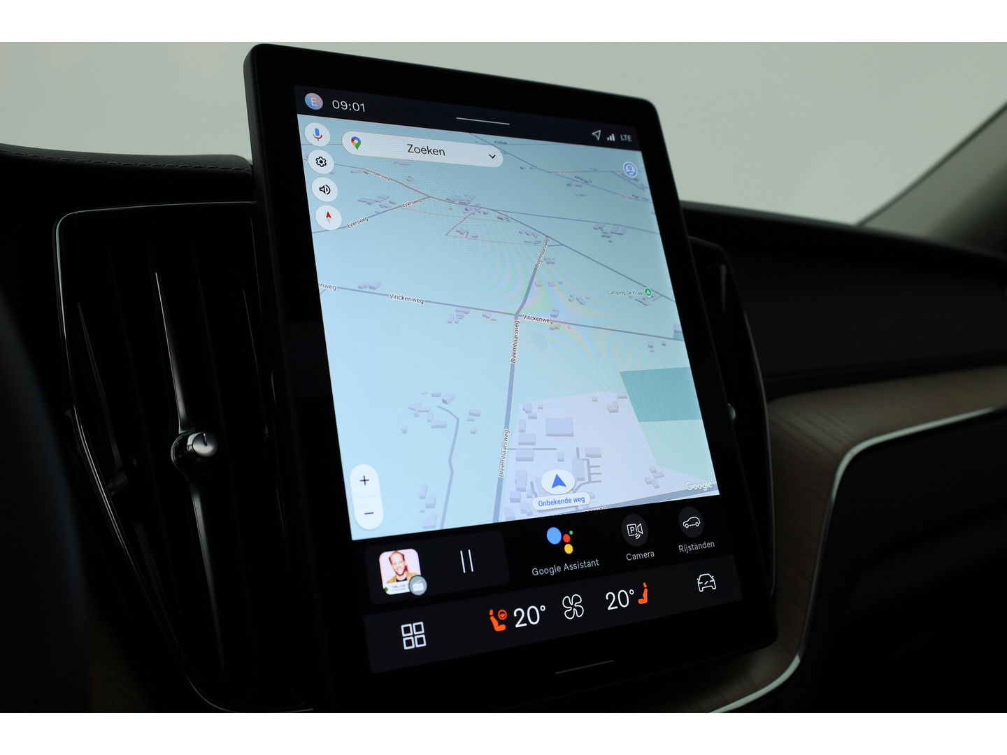 Volvo XC60 2.0 T8 Plug-in hybrid AWD Ultra Dark "Forest Lake" | Facelift | Memory | Pano | Luchtvering | Massage | Bowers & Wilkins