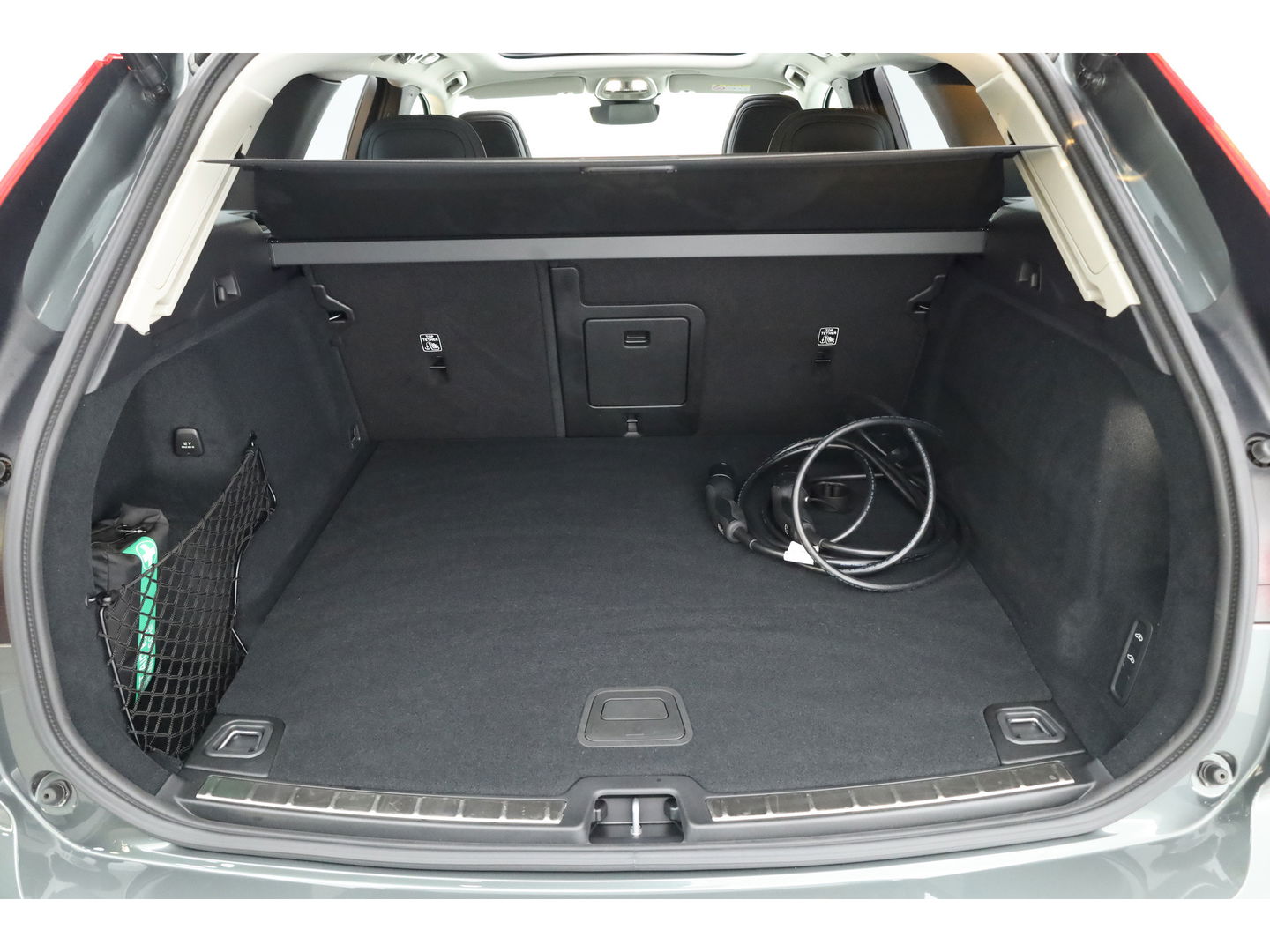 Volvo XC60 2.0 T8 Plug-in hybrid AWD Ultra Dark "Forest Lake" | Facelift | Memory | Pano | Luchtvering | Massage | Bowers & Wilkins