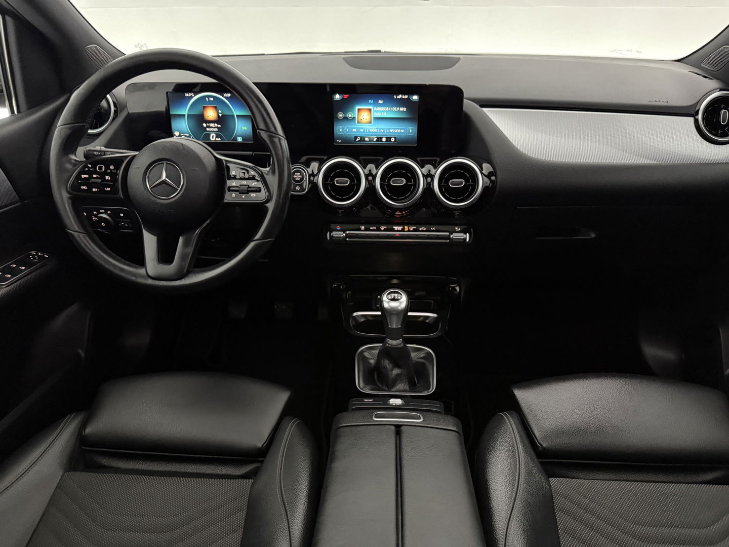 Mercedes-Benz B-Klasse 200 | Pano | Virtual | Stoelverw. | Camera | Cruise | LED