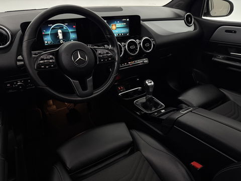 Mercedes-Benz B-Klasse 200 | Pano | Virtual | Stoelverw. | Camera | Cruise | LED