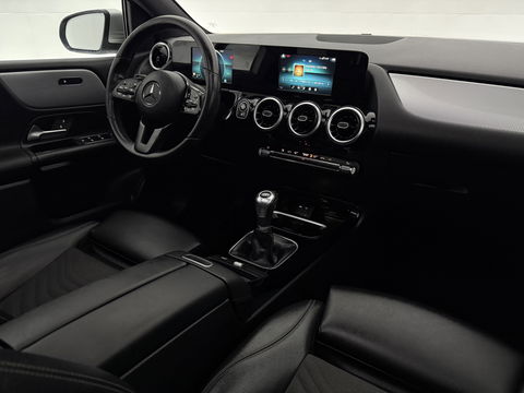 Mercedes-Benz B-Klasse 200 | Pano | Virtual | Stoelverw. | Camera | Cruise | LED