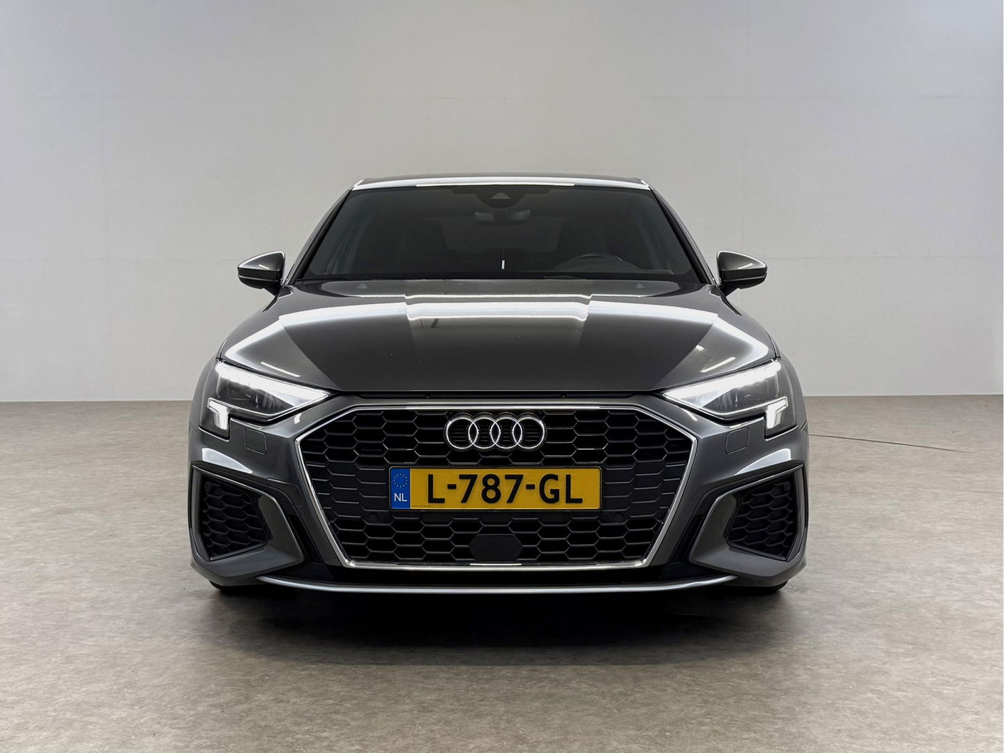 Audi A3 30TFSI S-Line | Virtual | Carplay | Stoelverw. | Navi | Parkeersens. | NAP
