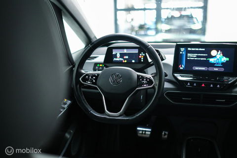 Volkswagen ID.3 Business 58 kWh PRO | Panorama | Trekhaak | Stoel + stuurwiel verwarming | vol opties | Rijklaarprijs |