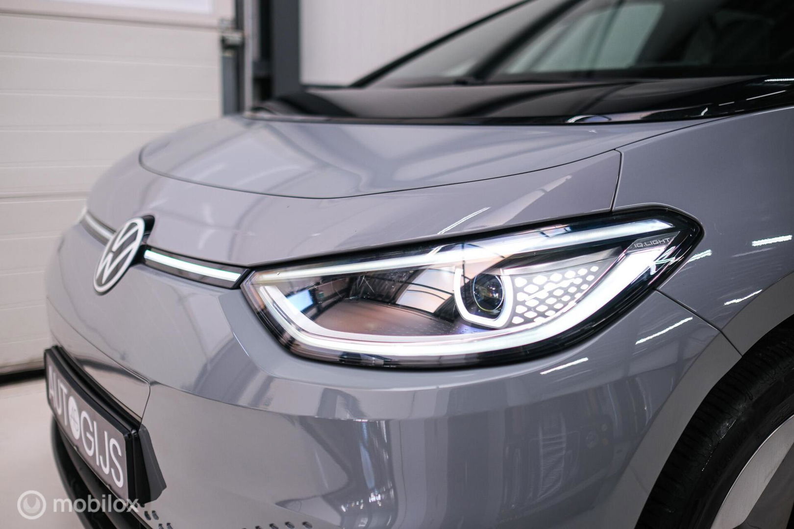 Volkswagen ID.3 Business 58 kWh PRO | Panorama | Trekhaak | Stoel + stuurwiel verwarming | vol opties | Rijklaarprijs |