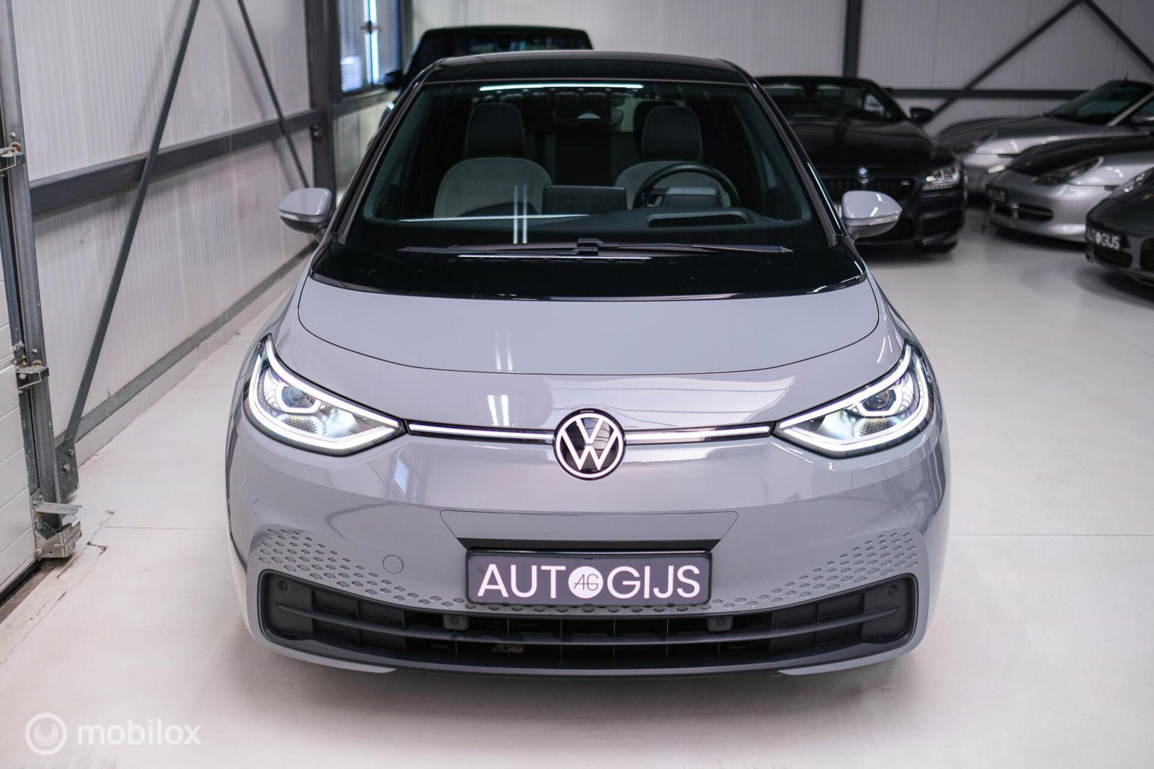 Volkswagen ID.3 Business 58 kWh PRO | Panorama | Trekhaak | Stoel + stuurwiel verwarming | vol opties | Rijklaarprijs |