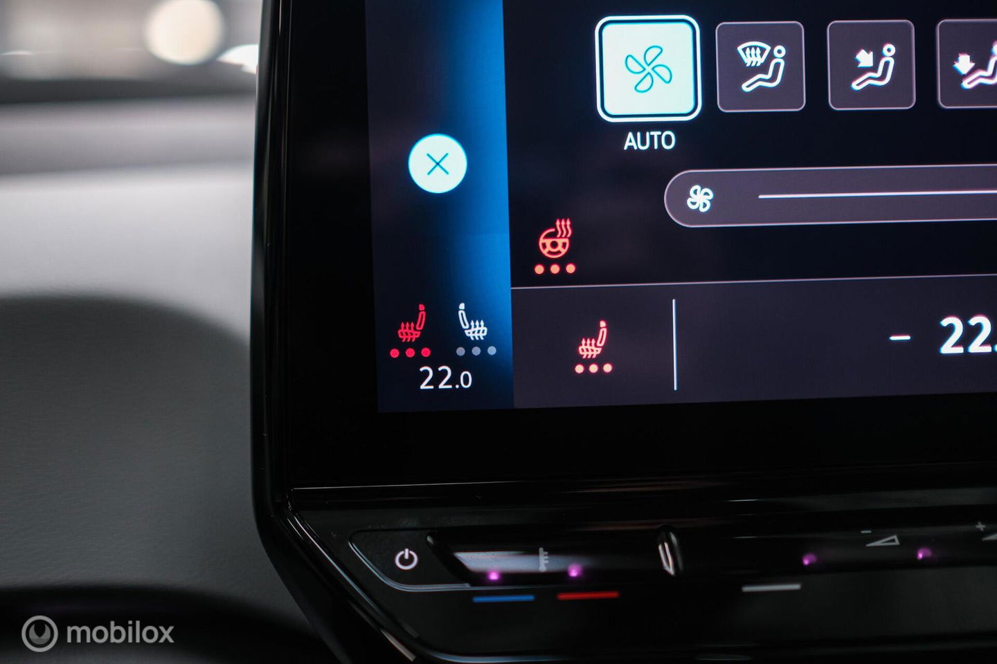 Volkswagen ID.3 Business 58 kWh PRO | Panorama | Trekhaak | Stoel + stuurwiel verwarming | vol opties | Rijklaarprijs |