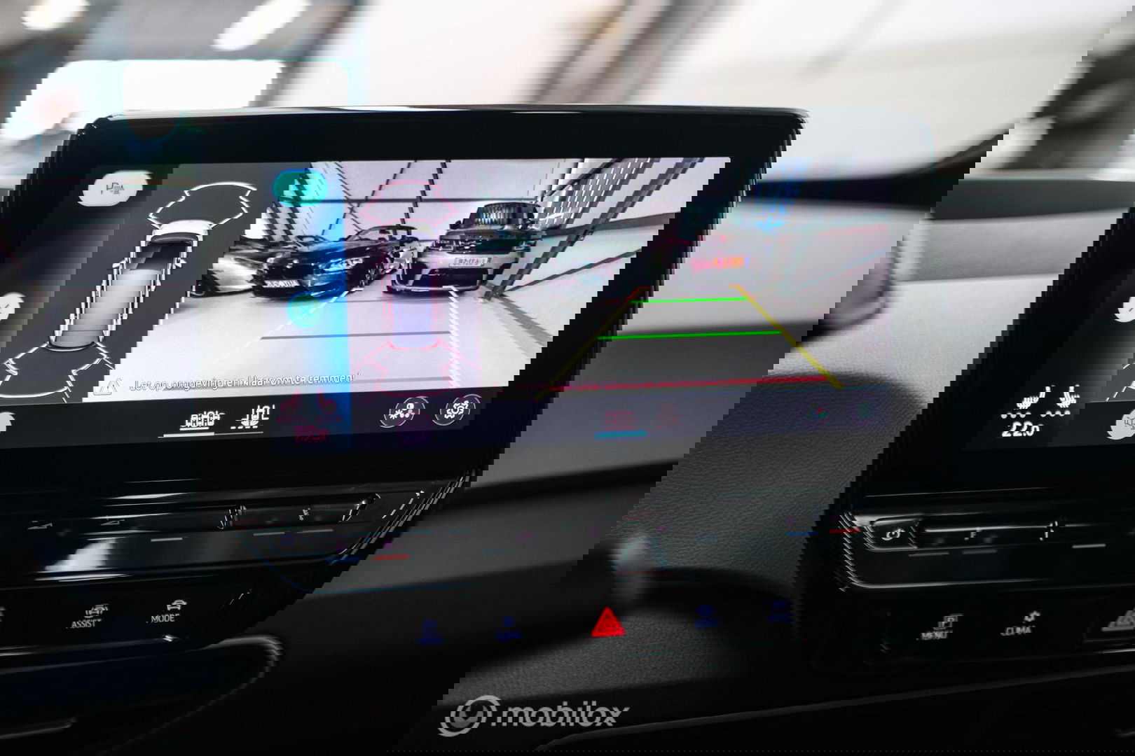 Volkswagen ID.3 Business 58 kWh PRO | Panorama | Trekhaak | Stoel + stuurwiel verwarming | vol opties | Rijklaarprijs |