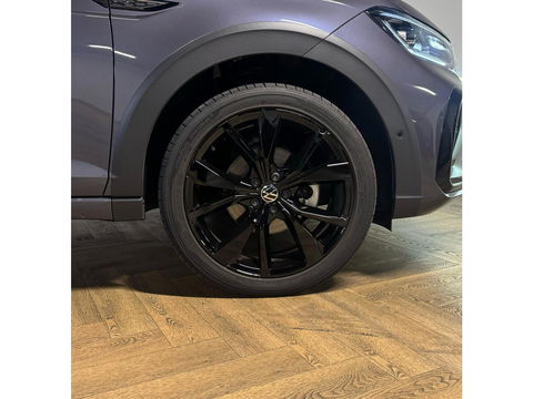 Volkswagen Taigo 1.5 TSI R-Line PANO KEYLESS CAM BEATS'