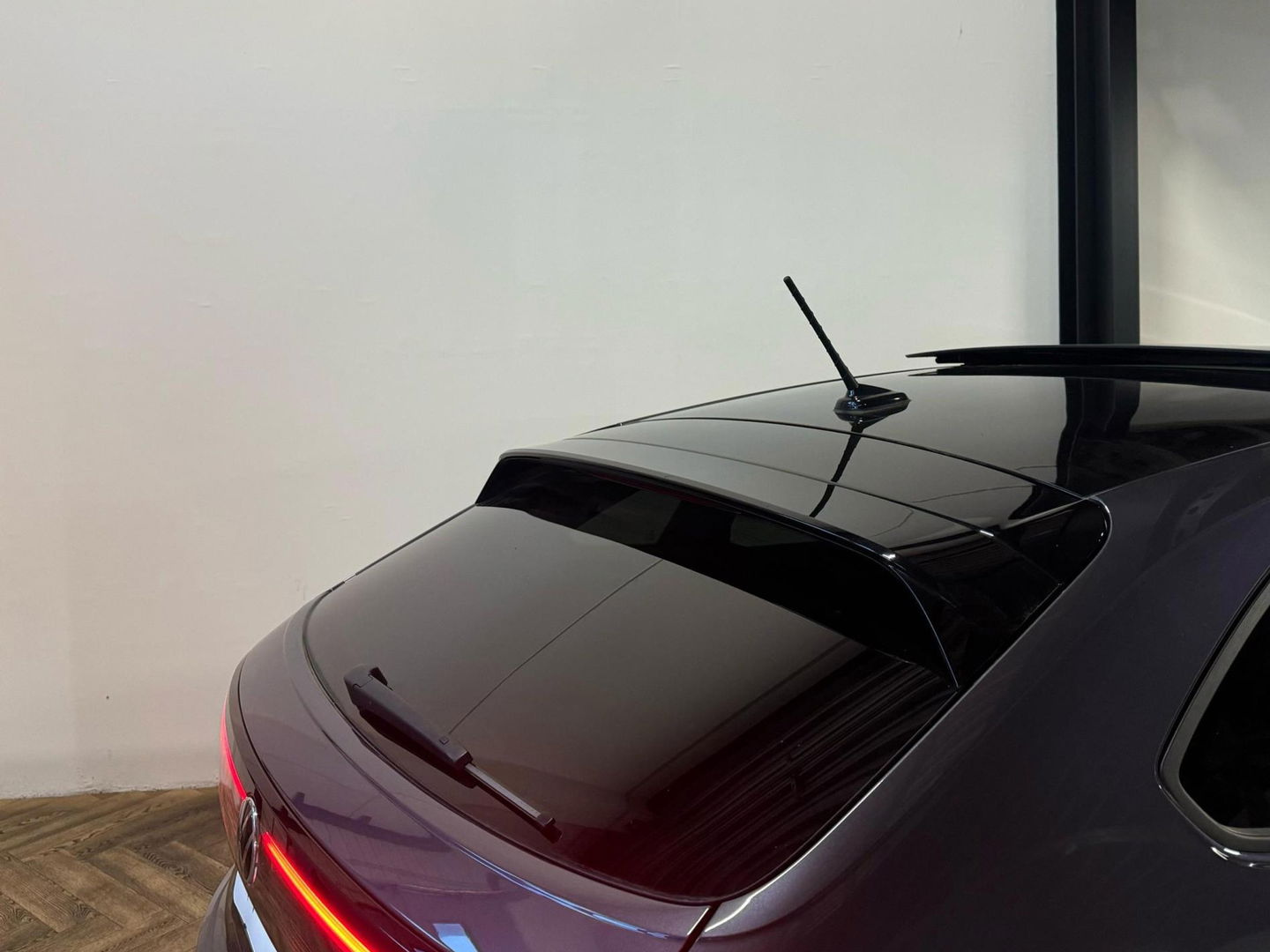 Volkswagen Taigo 1.5 TSI R-Line PANO KEYLESS CAM BEATS'