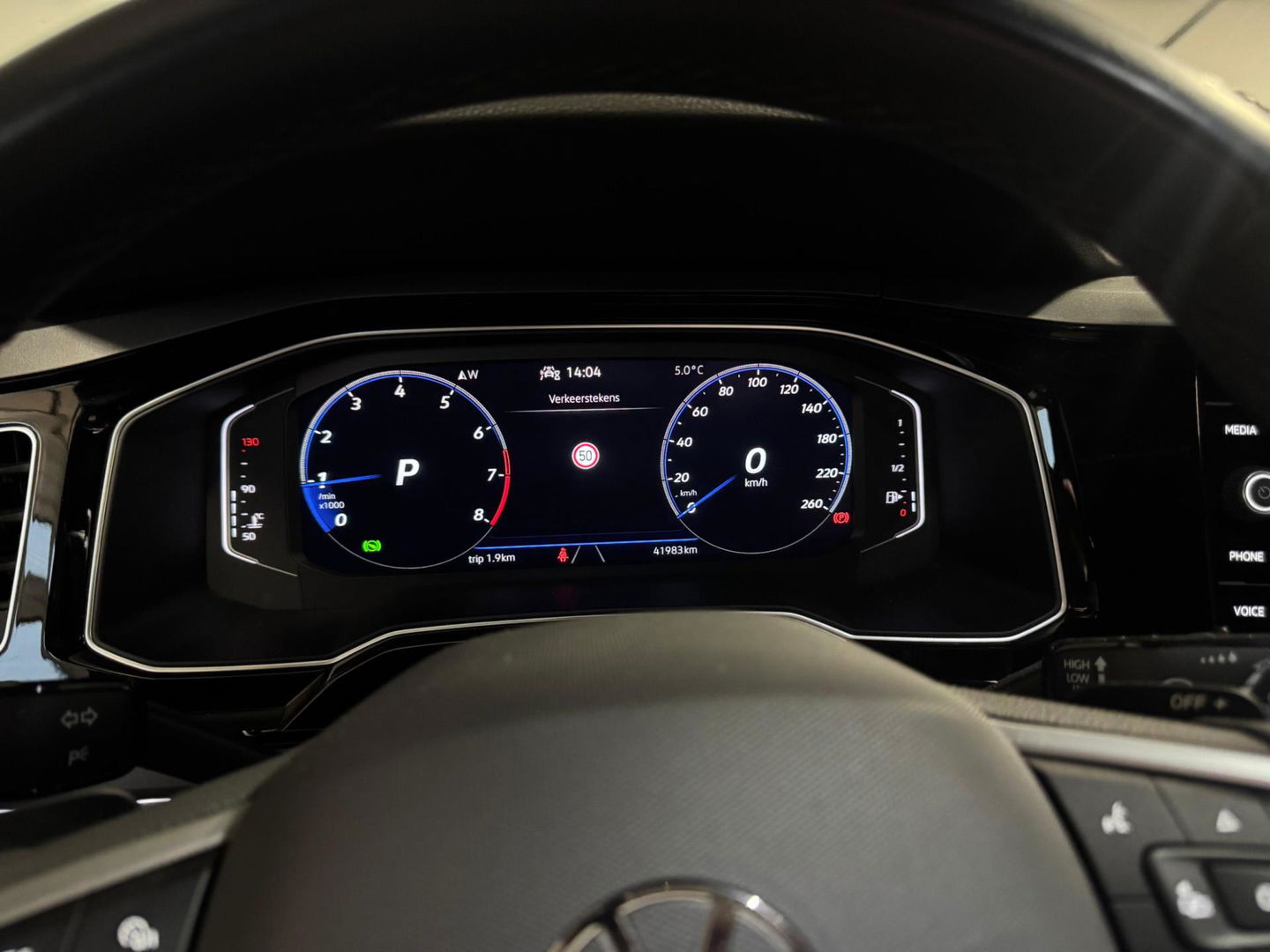 Volkswagen Taigo 1.5 TSI R-Line PANO KEYLESS CAM BEATS'