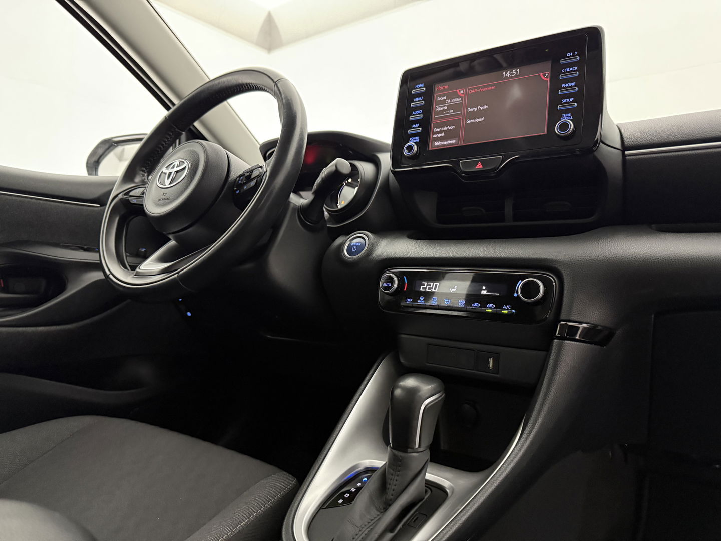 Toyota Yaris 1.5 Hybrid Dynamic | Camera | Carplay | Cruise | LED | NAP