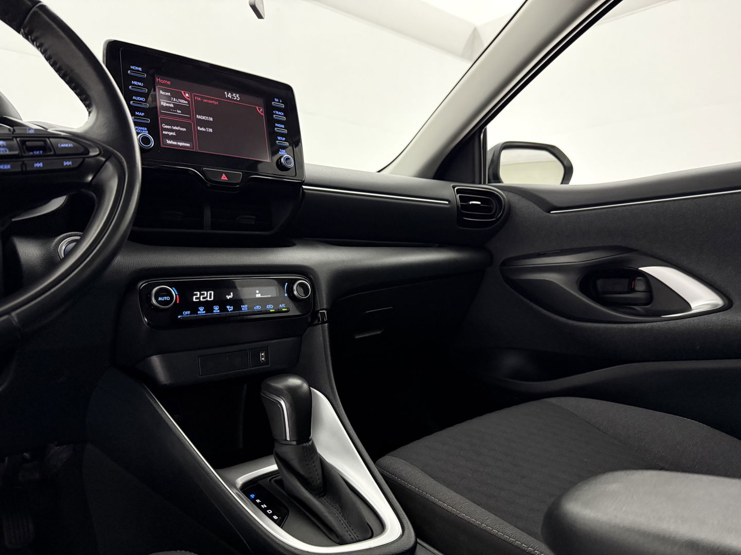 Toyota Yaris 1.5 Hybrid Dynamic | Camera | Carplay | Cruise | LED | NAP