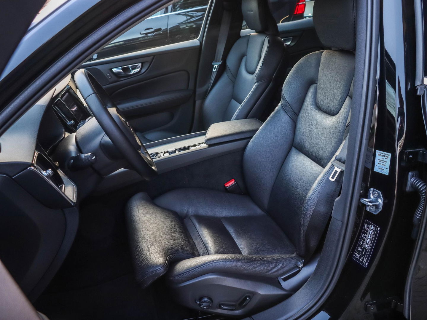 Volvo V60 2.0 T5 Inscription 250PK Camera Leder Dealeronderhouden!