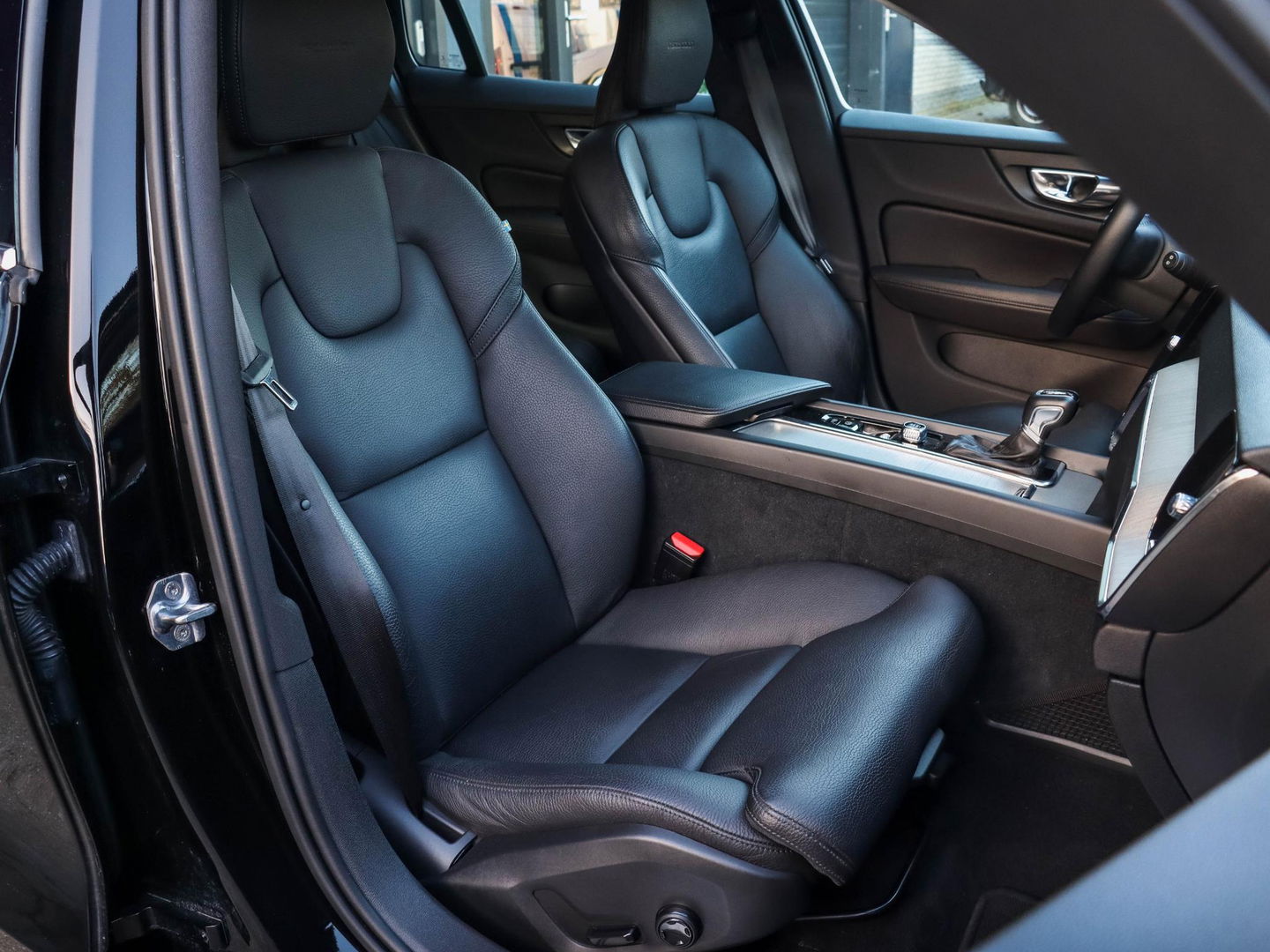 Volvo V60 2.0 T5 Inscription 250PK Camera Leder Dealeronderhouden!