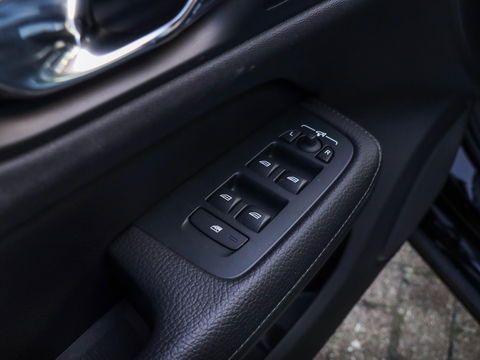 Volvo V60 2.0 T5 Inscription 250PK Camera Leder Dealeronderhouden!