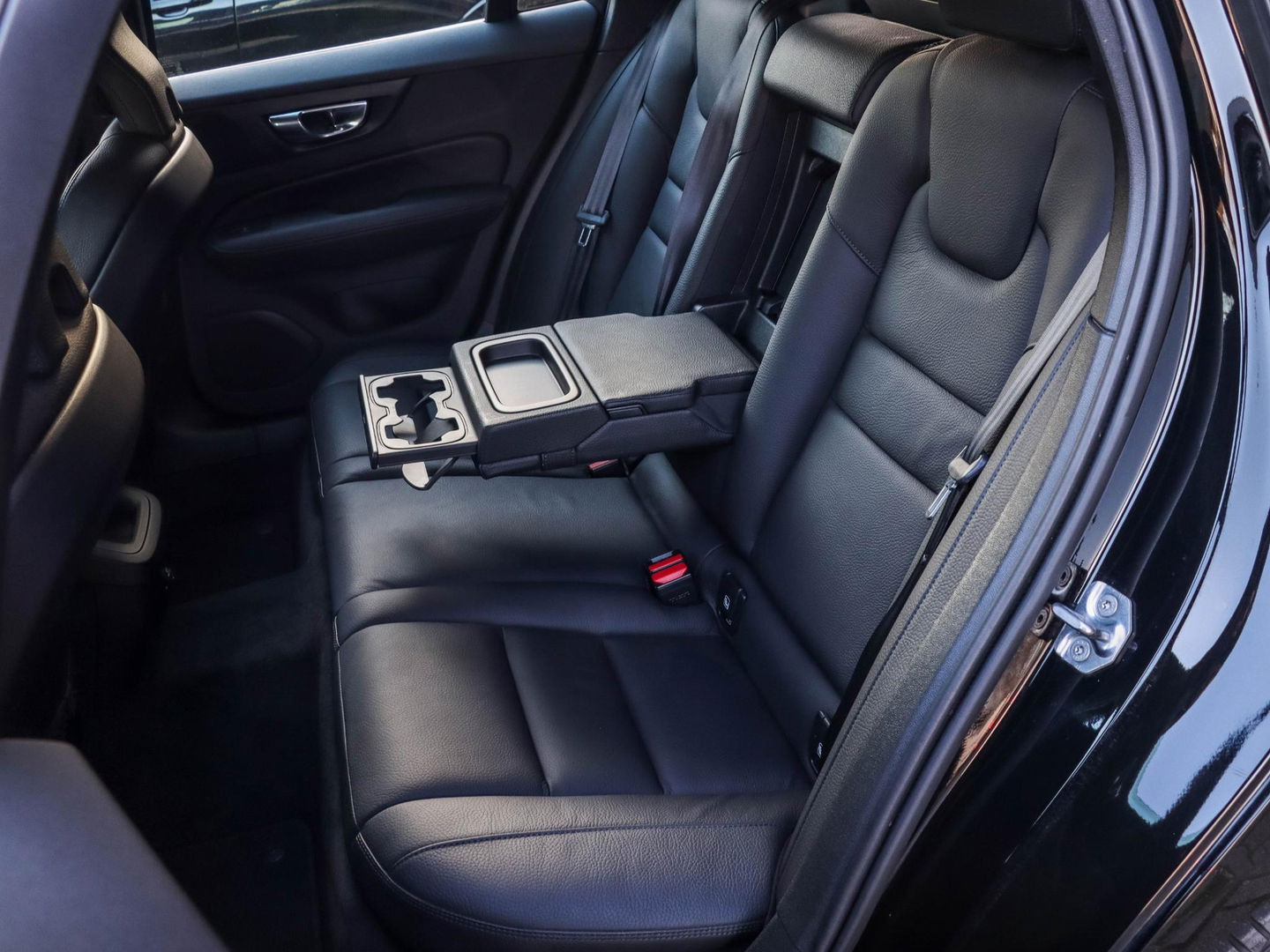 Volvo V60 2.0 T5 Inscription 250PK Camera Leder Dealeronderhouden!