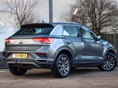 Volkswagen T-Roc 1.0 TSI Style 115pk Trekhaak Navigatie Camera