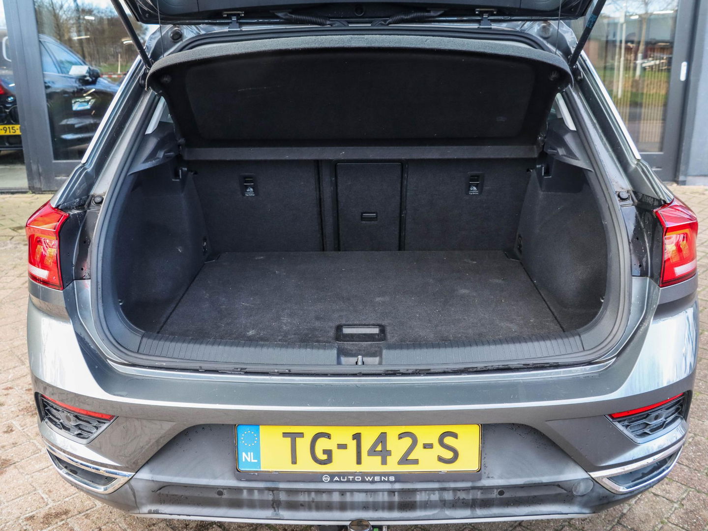 Volkswagen T-Roc 1.0 TSI Style 115pk Trekhaak Navigatie Camera