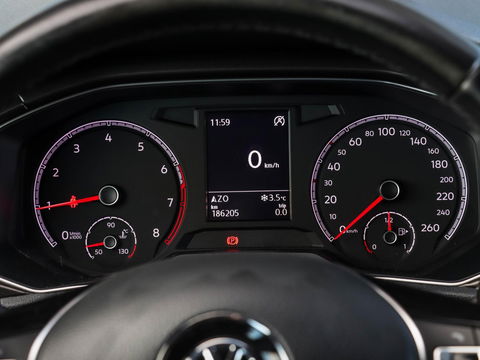 Volkswagen T-Roc 1.0 TSI Style 115pk Trekhaak Navigatie Camera