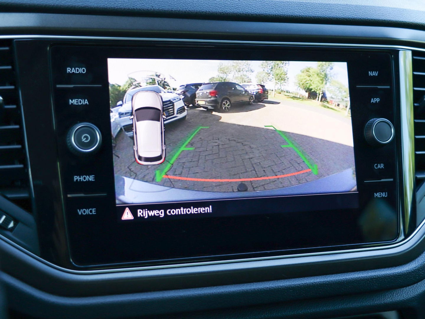 Volkswagen T-Roc 1.0 TSI Style 115pk Trekhaak Navigatie Camera